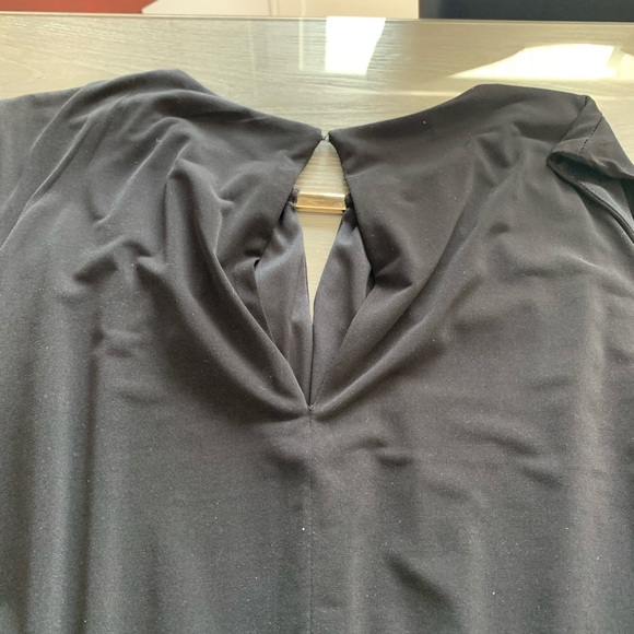 Jumpsuit with gold neckline - Picture 6 of 8